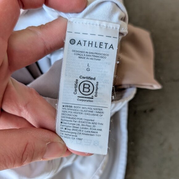 Athleta White Mesh Racer Run 4" Short large - Picture 6 of 9